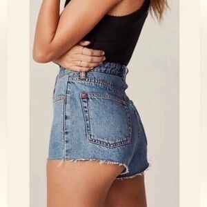 New with tags BDG Super High Rise Short Cheeky denim jean shorts. 13” rise